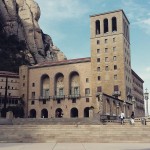 Monastério de MontSerrat, onde os padres ainda cantam as missas. Tradição!